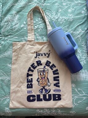 Javvy 40 oz water bottle and tote bag